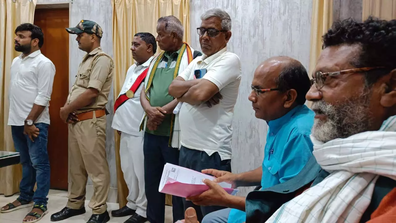 SDM assures CPI Male office bearers of resolution of problems