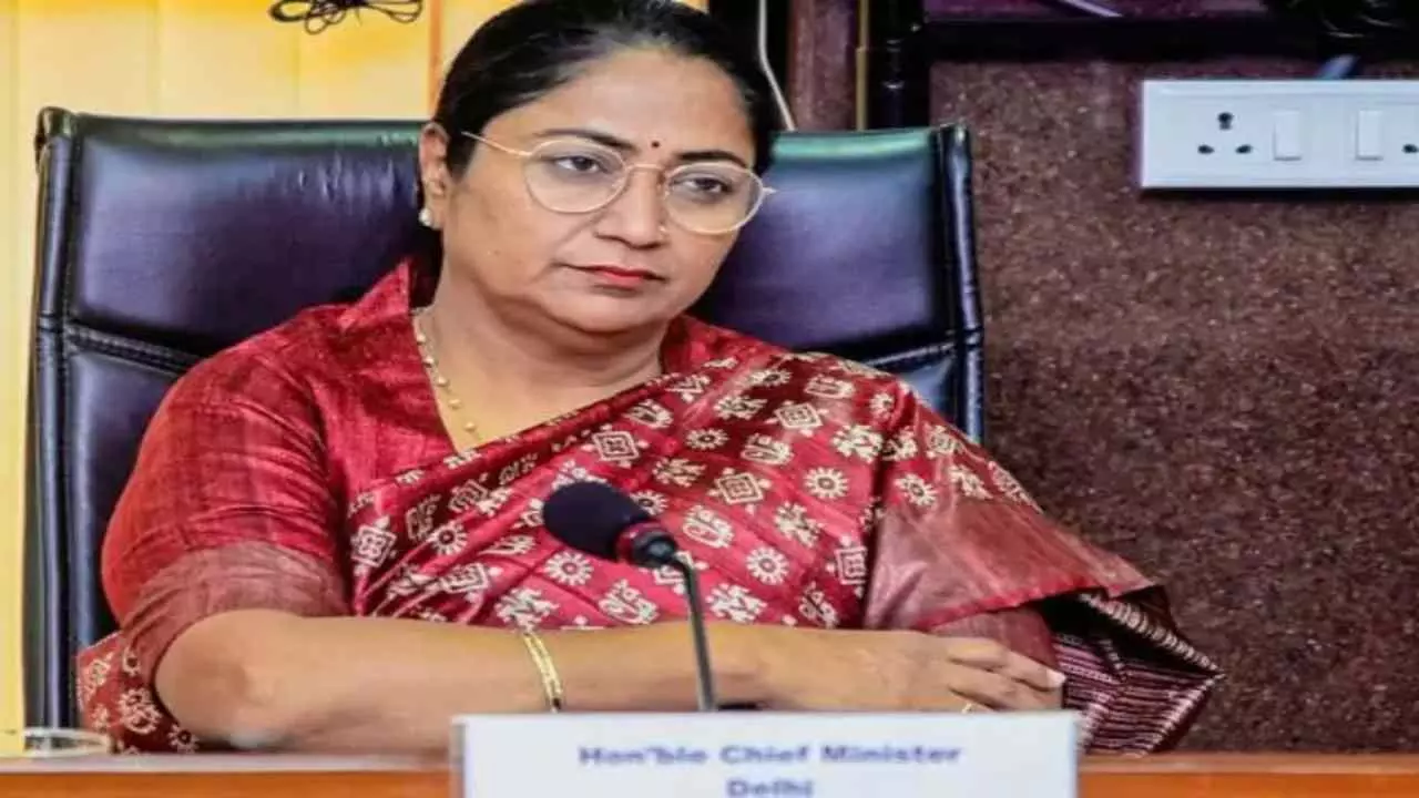 वापस फॉर्म में आई CM रेखा गुप्ता, हमले के बाद पहली बार की जनसुनवाई, बढ़ाई गई सुरक्षा व्यवस्था
