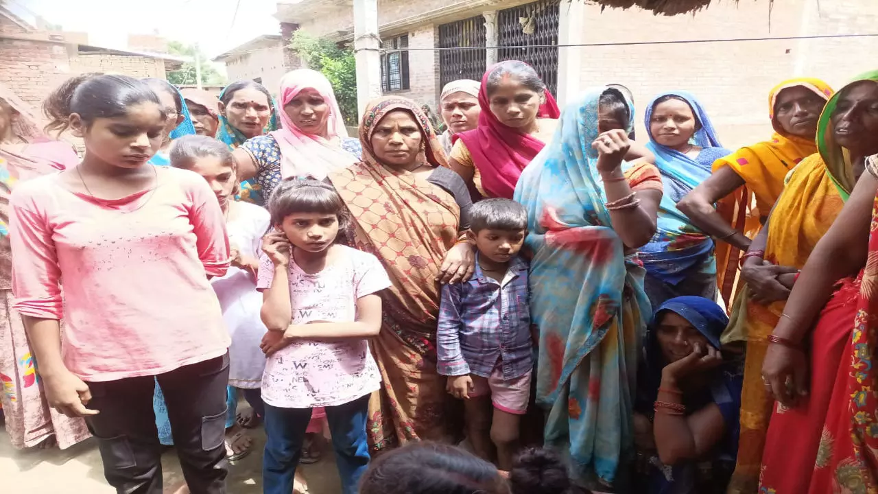 Raebareli News: कुएं में कूदे दो भाई, एक की मौत, दूसरे की हालत गंभीर