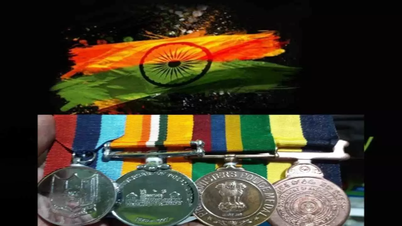 रेलवे को लगा 440 वोल्ट का झटका, चांदी के मेडल के नाम पर मिला तांबा, कंपनी और जांच एजेंसी पर FIR दर्ज