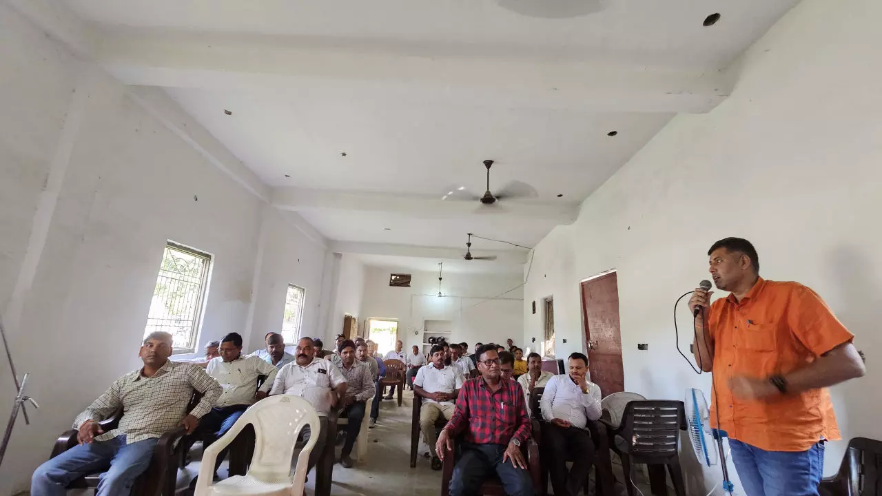 संघर्ष समिति ने कहा समर्थ उत्तर प्रदेश -विकसित उत्तर प्रदेश 2047 के लिए निजीकरण रद्द करना जरूरी