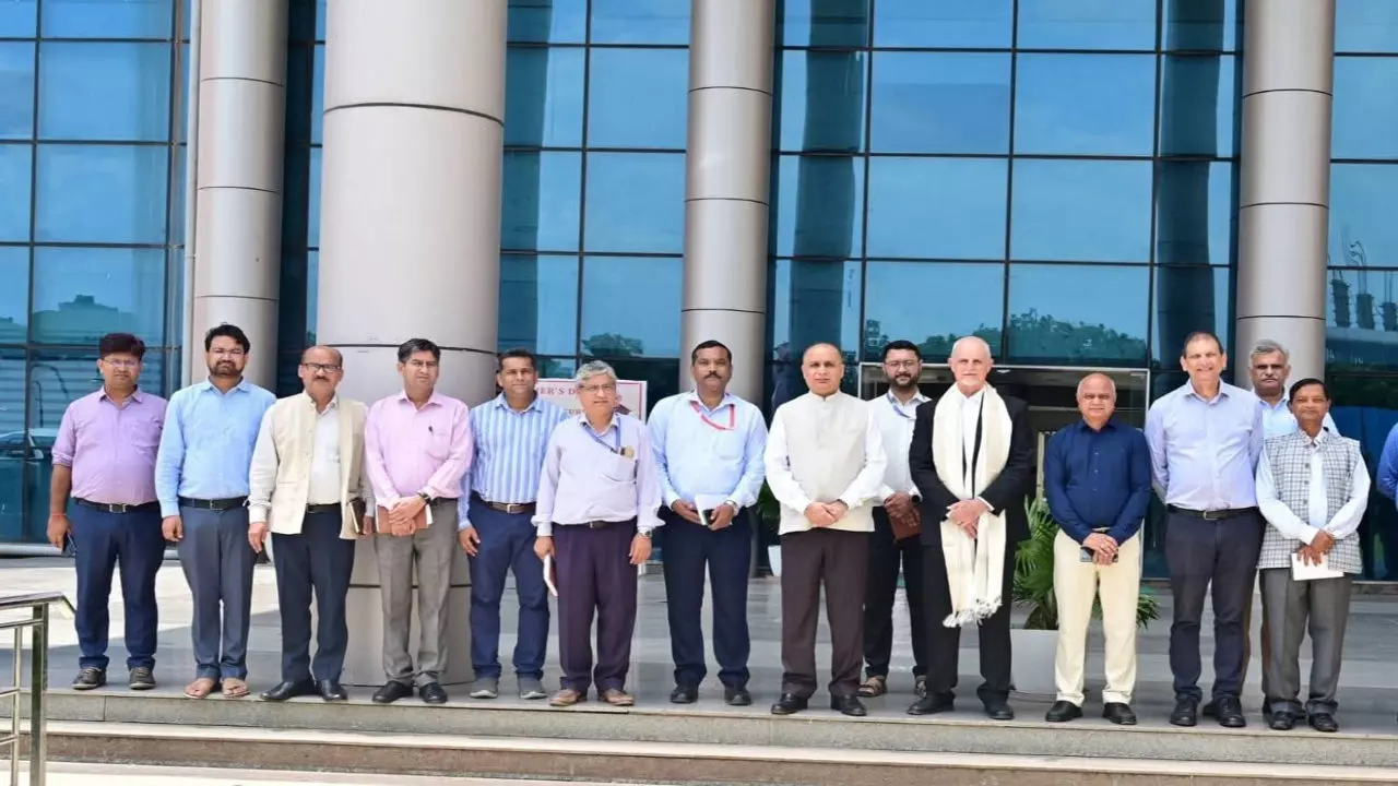 Jhansi News: झाँसी विश्वविद्यालय में CIFOR–ICRAF प्रमुख, कृषि-वानिकी और जलवायु पर गहन चर्चा