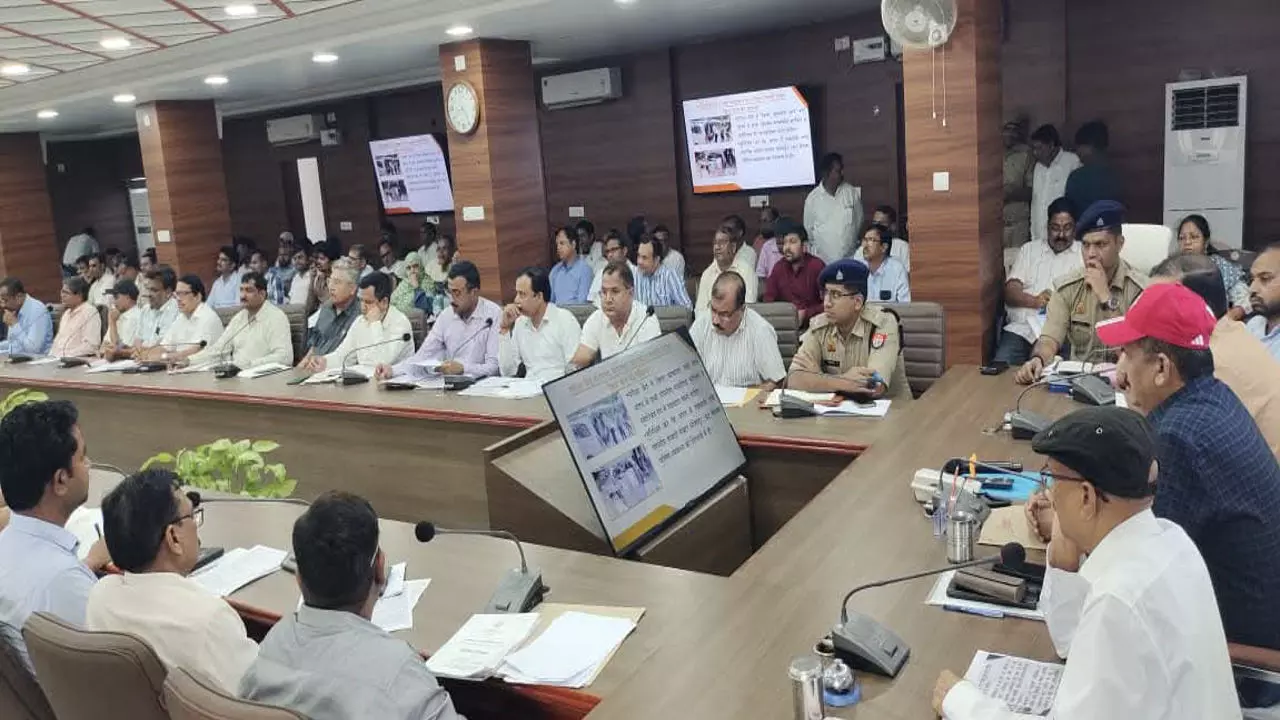 Jaunpur News: प्रारंभिक अर्हता परीक्षा नकलविहीन कराने को कार्यशाला, 63 हजार परीक्षार्थी होंगे शामिल
