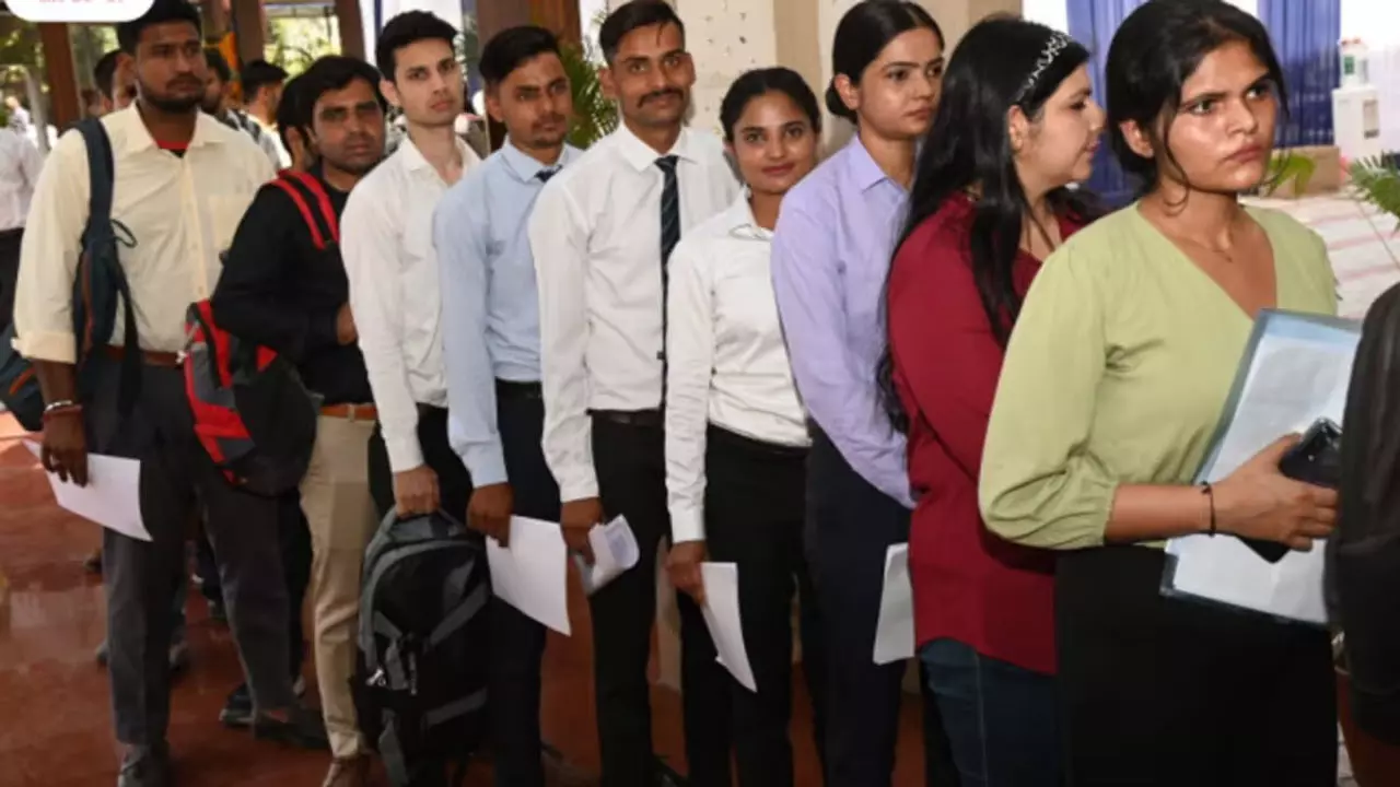 Jaunpur News: जौनपुर में 8 सितम्बर को लगेगा रोजगार मेला, युवाओं के लिए सुनहरा अवसर