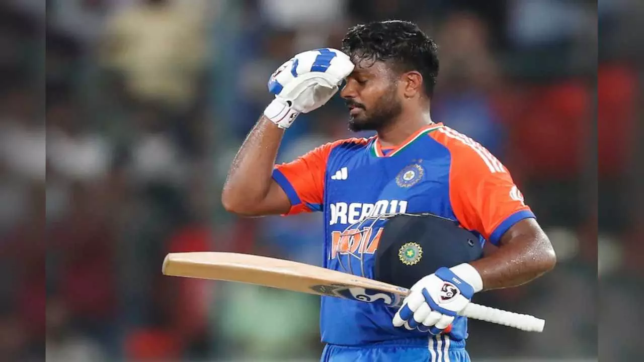 एशिया कप स्क्वाड में शुभमन गिल की एंट्री से खतरे में सैमसन की जगह, गावस्कर ने दिया सुझाव