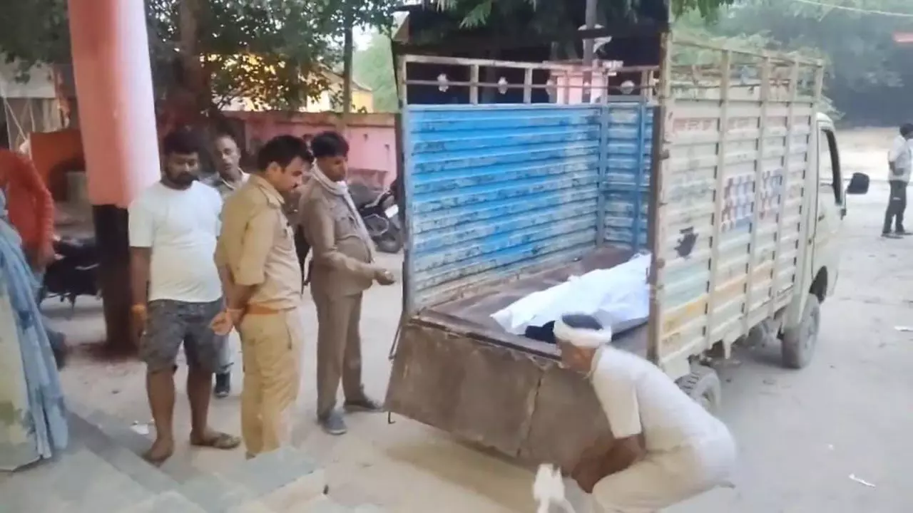 Raebareli News: कलयुगी बहन ने भाई की कुल्हाड़ी से की हत्या, मौके से हथियार बरामद