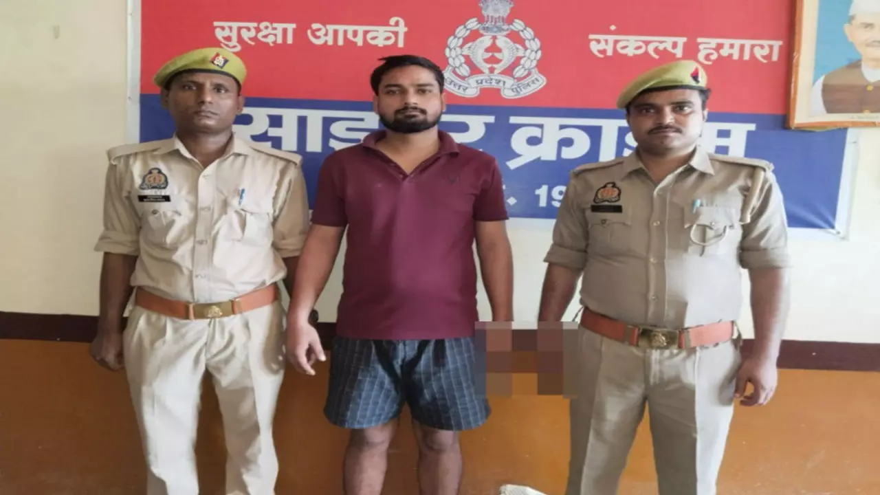 Jaunpur News: हत्या के वांछित 50 हजार के इनामी अपराधी को पुलिस ने दबोचा