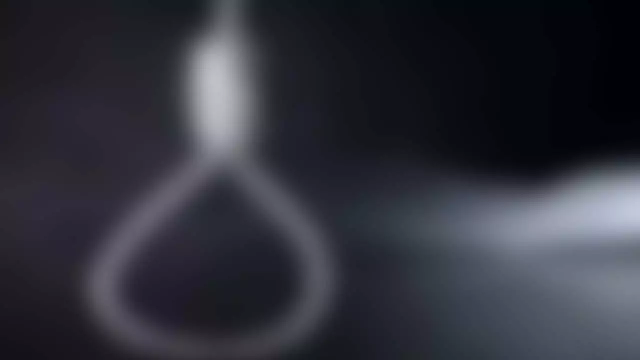 60-year-old man commits suicide by hanging, Juti police investigating