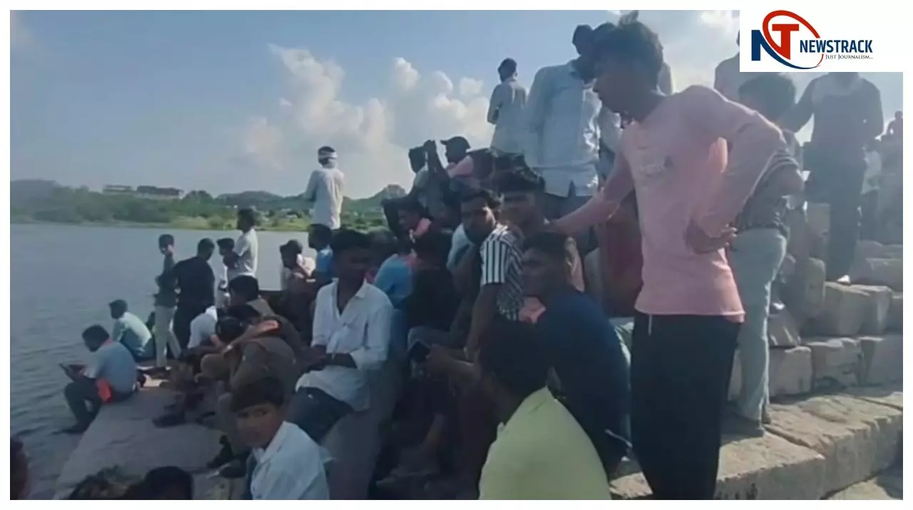 महोबा: गणेश विसर्जन के लिए कमल तोड़ने गए युवक की तालाब में डूबने से मौत, 19 घंटे बाद मिला शव