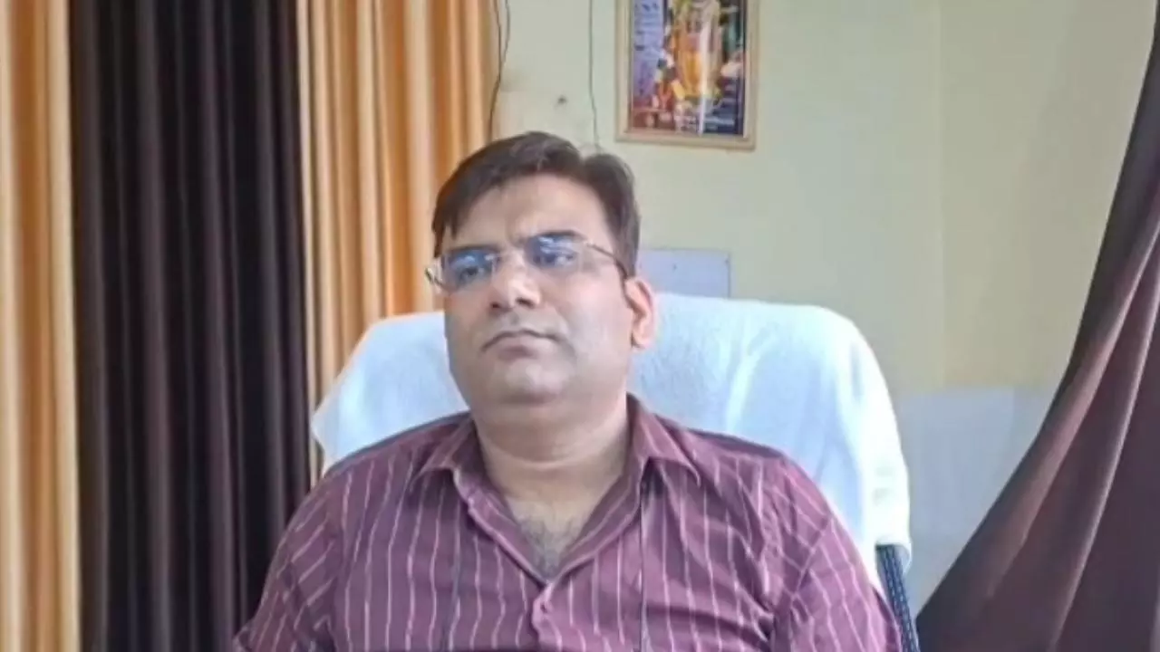 Kanpur News: कानपुर देहात आरटीओ सख्त, 46 करोड़ टैक्स बकाया पर 1400 वाहन मालिकों को नोटिस