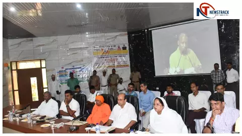 सिद्धार्थनगर में नियुक्ति पत्र वितरण का सीधा प्रसारण, 7 अभ्यर्थियों को मिली सरकारी नौकरी