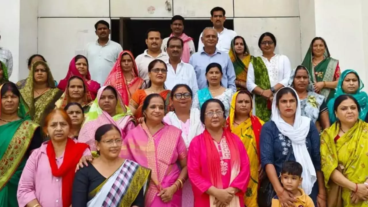 Mainpuri News: सपा की मासिक बैठक में भाजपा पर हमला, अनुसूचित जाति के नए मतदाता जोड़ने पर विशेष जोर
