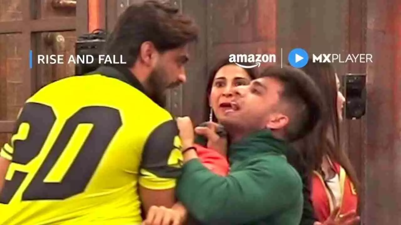 Arbaaz Patel And Aarush Bhola Fight