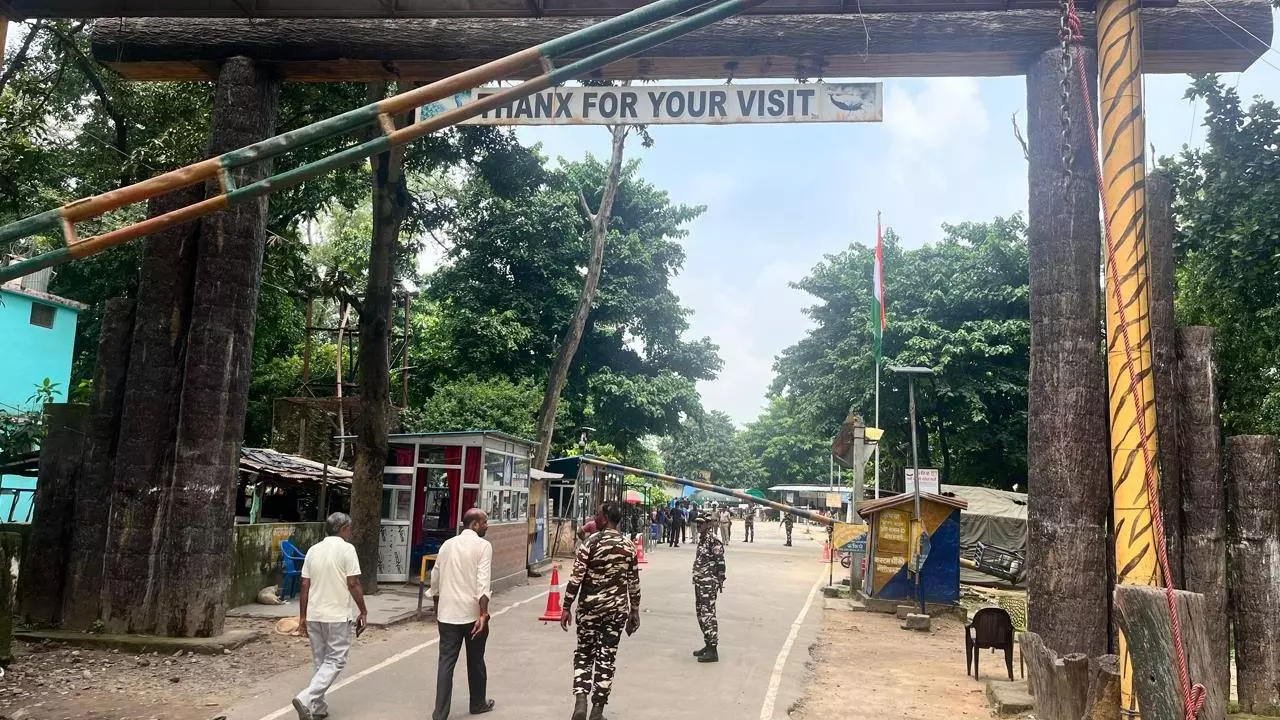 Lakhimpur kheri News: नेपाल बॉर्डर पर अलर्ट: गौरीफंटा सीमा सील, भारतीय कामगार नेपाल में फंसे