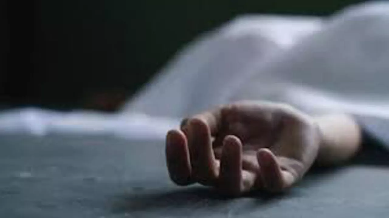 Baghpat News: चार मौत से टीकरी में शोक, गमगीन माहौल में हुआ अंतिम संस्कार