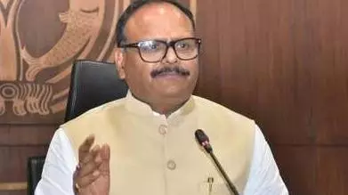 रिश्वत लेने के आरोपों में फंसे प्रतापगढ़ सीएमओ कार्यालय के लिपिक निलंबित रिश्वत लेने के आरोपों में फंसे प्रतापगढ़ सीएमओ कार्यालय के लिपिक निलंबित