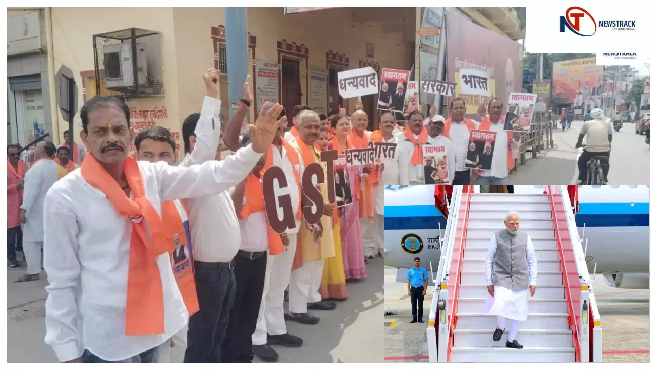 GST कट के बाद जब वाराणसी पहुंचे पीएम मोदी, तो तख्ती में लिखा गया...