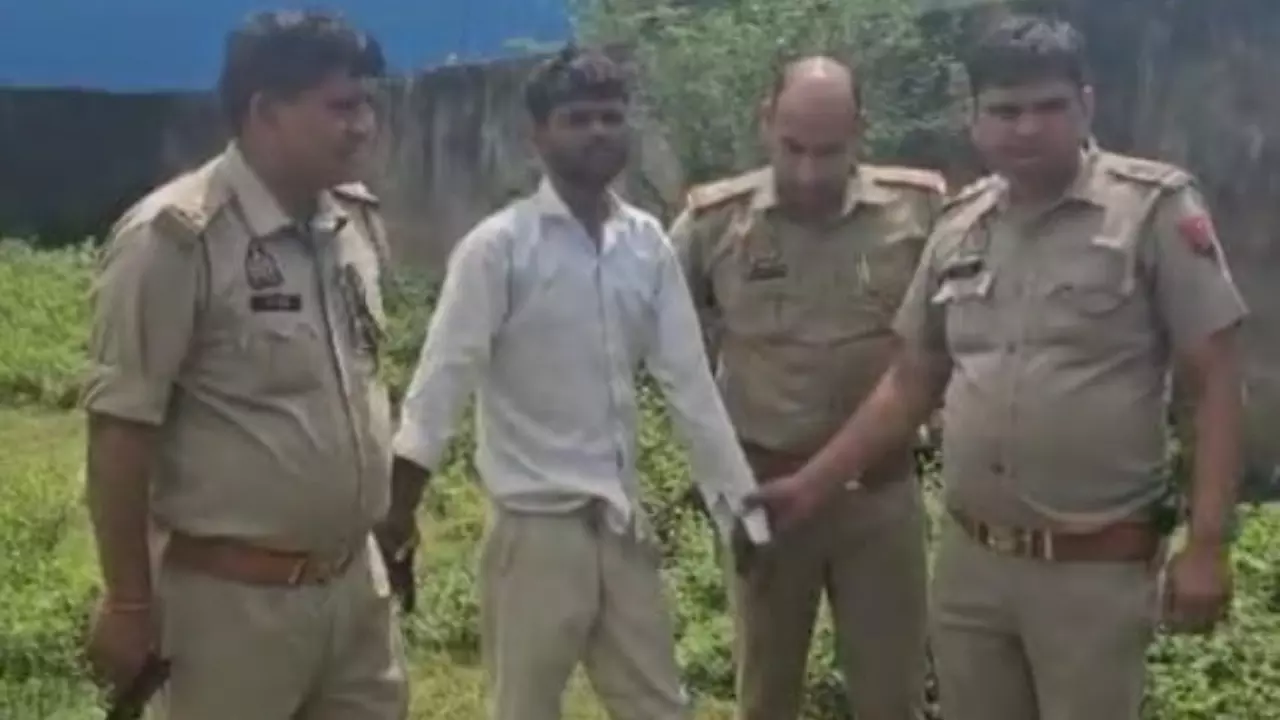 Mathura News:  पुलिस मुठभेड़ में बलात्कार का आरोपी गिरफ्तार, पिस्टल भी बरामद