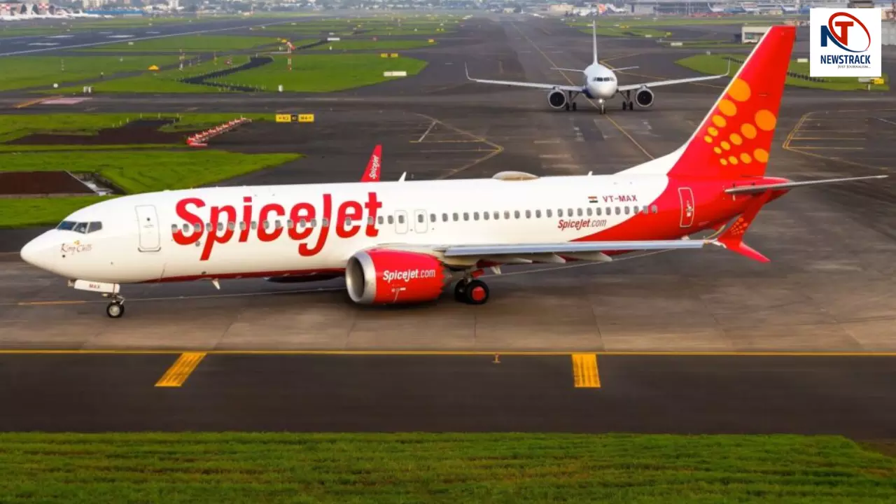 SpiceJet Q400 का पहिया टेकऑफ़ के तुरंत बाद गिरा, हुई इमरजेंसी लैंडिंग, यात्री सुरक्षित SpiceJet Q400 का पहिया टेकऑफ़ के तुरंत बाद गिरा, हुई इमरजेंसी लैंडिंग, यात्री सुरक्षित