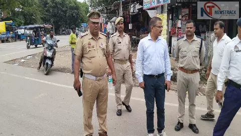 No helmet-no fuel campaign: Balrampur police collect Rs 75,000 fine No helmet-no fuel campaign: Balrampur police collect Rs 75,000 fine