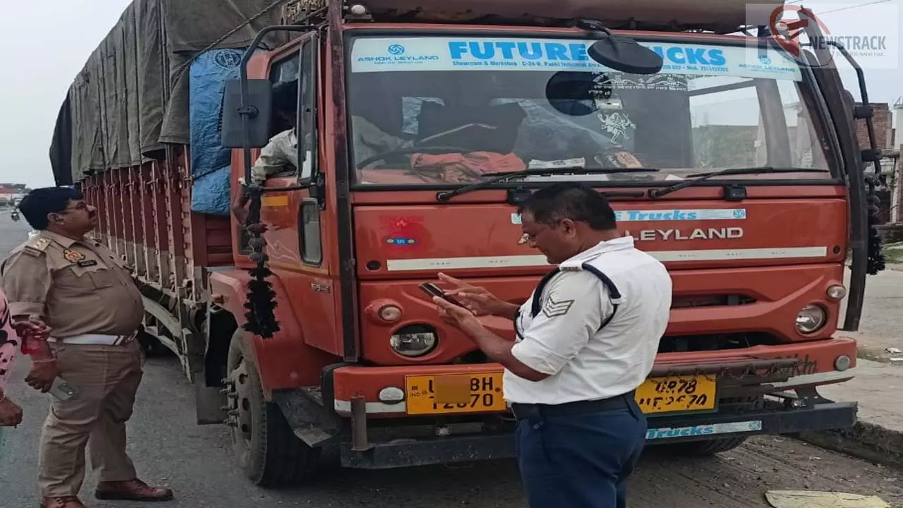 Massive action of traffic police in Chandauli: 321 vehicles cited, fine of Rs 3.8 lakh