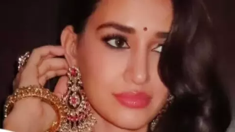 Disha Patani Home News Disha Patani Home News