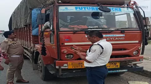 Massive action of traffic police in Chandauli: 321 vehicles cited, fine of Rs 3.8 lakh Massive action of traffic police in Chandauli: 321 vehicles cited, fine of Rs 3.8 lakh