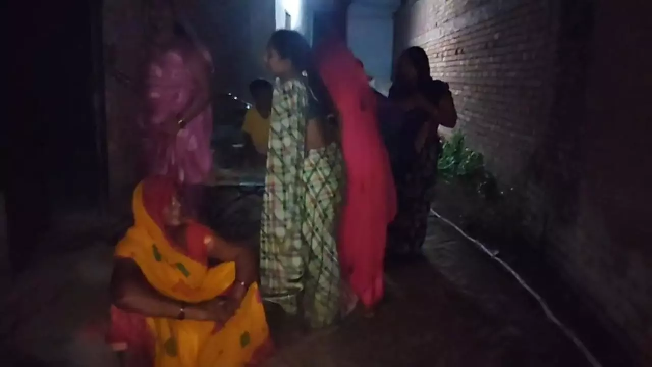 Chandauli News: जीवित्पुत्रिका व्रत के दिन माताओं की गोद हुई सुनी, नदी में डूबे दो किशोर, गांव में मातम