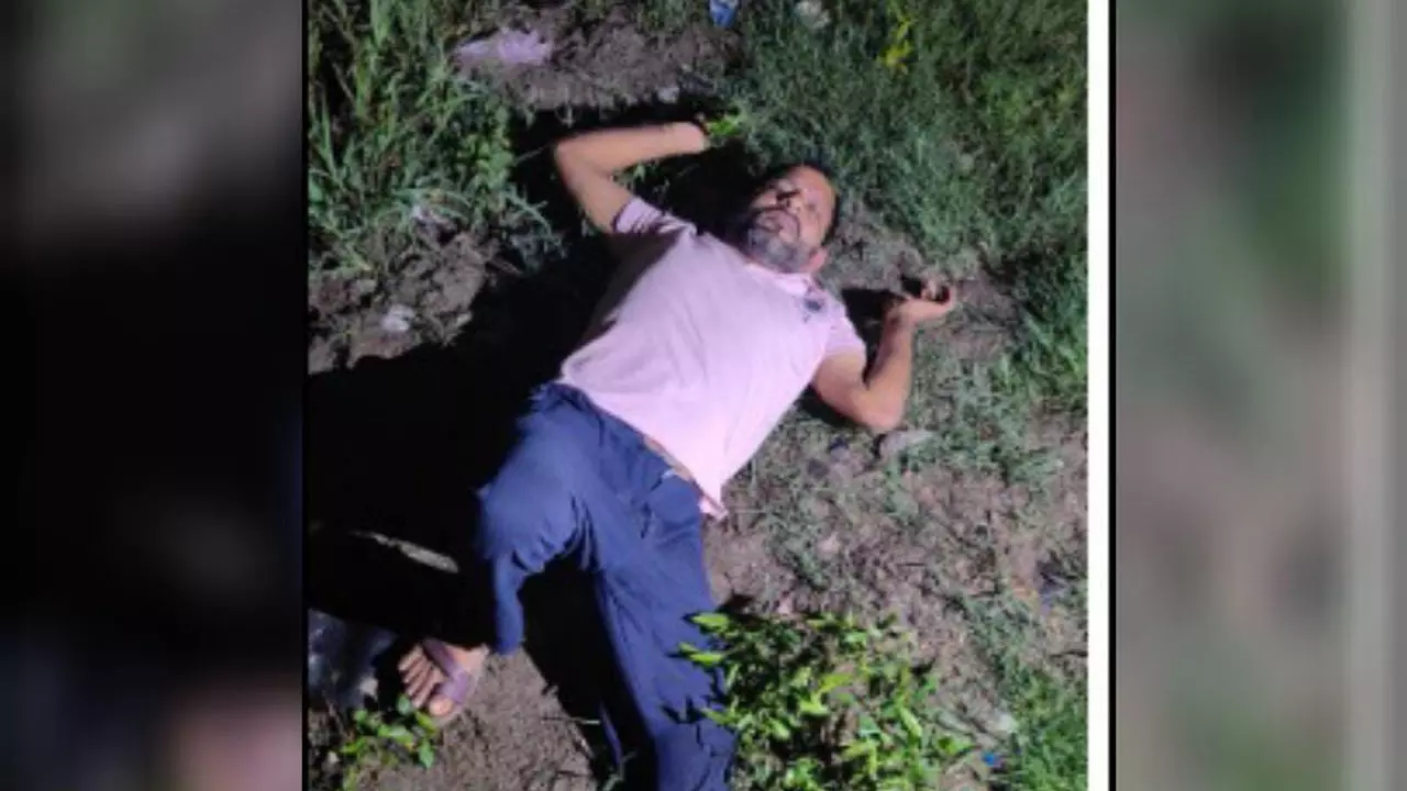 Meerut News: मेरठ में पुलिस मुठभेड़: गौकशी का वांछित बदमाश घायल, 19 मुकदमों में था फरार