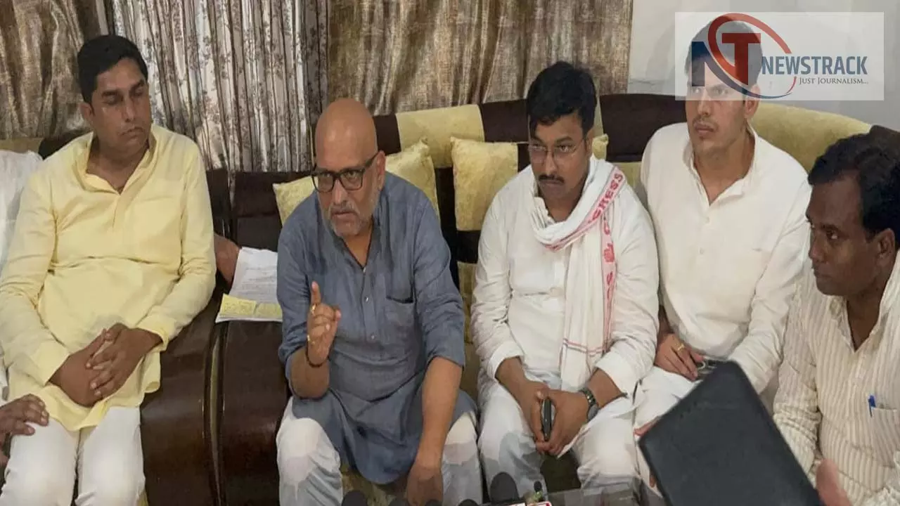 Ajay Rai pays tribute to Shaheed Prabhat Goud, meets relatives on Bulandshahr visit
