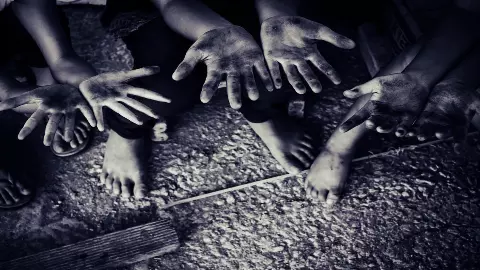 Hapur News: बाल मजदूरी से भी आगे, हेडकांस्टेबल का ‘हॉरर हाउस’