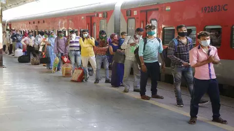 रेल यात्रियों के लिए बड़ी खबर, रिजर्वेशन को लेकर हुए बड़े बदलाव, यात्रा से पहले जान ले ये जरुरी नियम रेल यात्रियों के लिए बड़ी खबर, रिजर्वेशन को लेकर हुए बड़े बदलाव, यात्रा से पहले जान ले ये जरुरी नियम