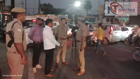 No helmet-no fuel policy enforced in Hapur, children beat up by challan at petrol pumps No helmet-no fuel policy enforced in Hapur, children beat up by challan at petrol pumps