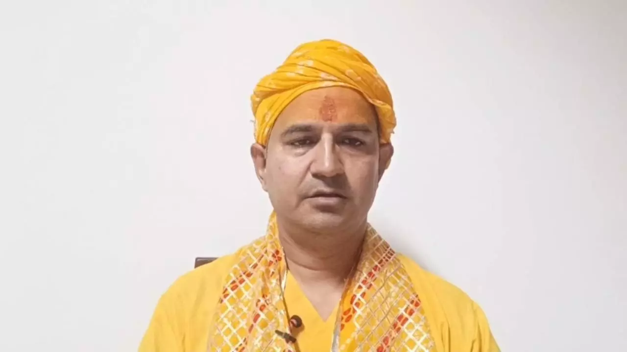 Mathura News: गोवर्धन में युवती के कथित अपहरण पर तनाव, पुलिस जांच में जुटी
