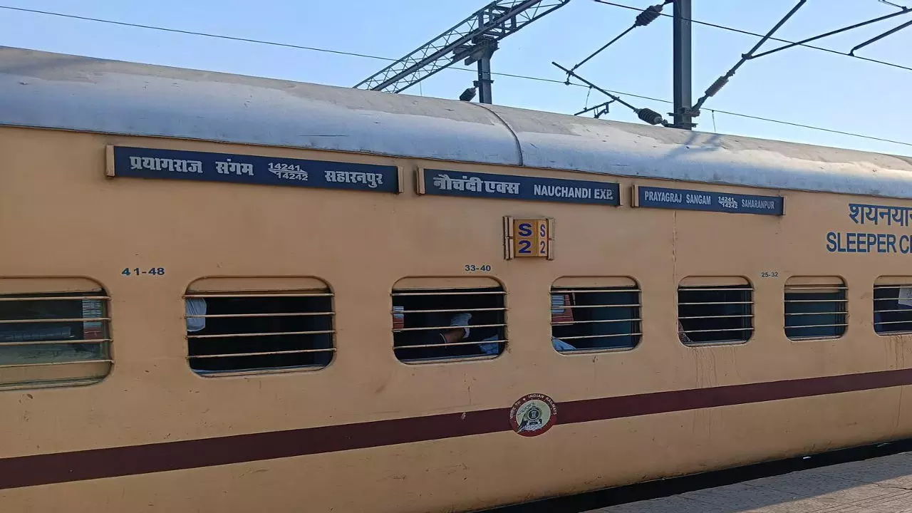 Raebareli News: प्रयागराज-सहारनपुर नौचंदी एक्सप्रेस को पलटाने की साजिश नाकाम, बड़ा हादसा टला