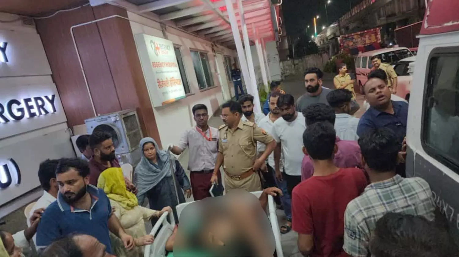लखनऊ में बदमाश बेखौफ! प्रॉपर्टी विवाद में घर में घुसकर ताबड़तोड़ फायरिंग, घायल युवक का चल रहा इलाज