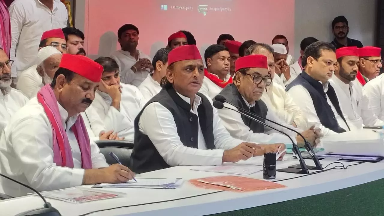 अखिलेश यादव ने गोरखपुर एनकाउंटर पर उठाए सवाल, पुलिस की कार्यप्रणाली पर जताई चिंता