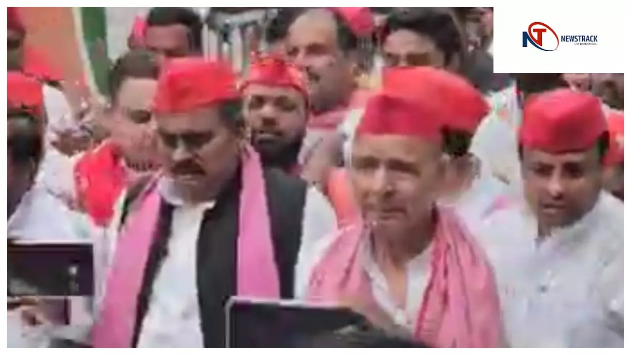 Hardoi News: हरदोई में सपा प्रदर्शन का वीडियो वायरल, कार्यकर्ताओं में नाराजगी
