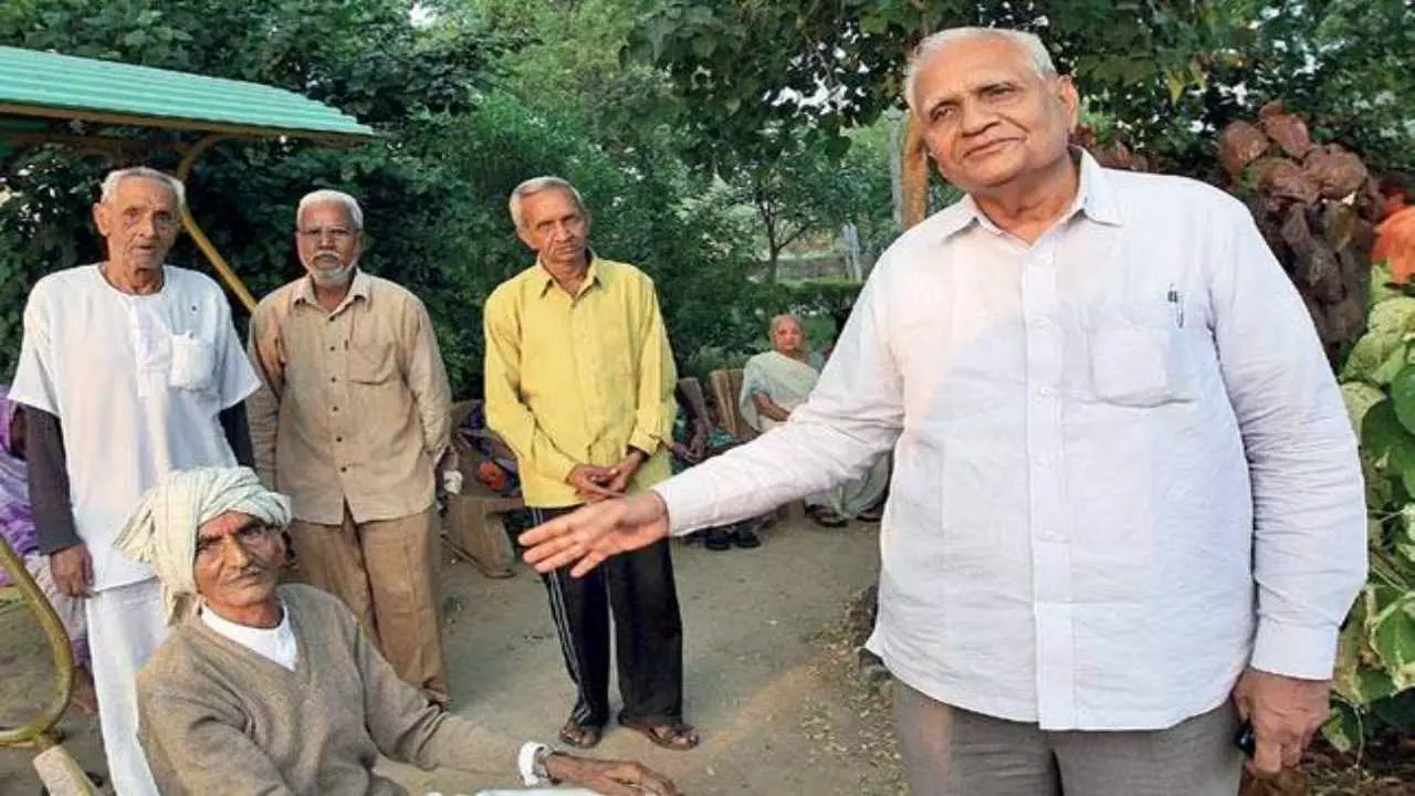 PM के भाई, लेकिन आम इंसान! मोदी के जन्मदिन के अवसर पर चचेरे भाई ने कही बड़ी बात