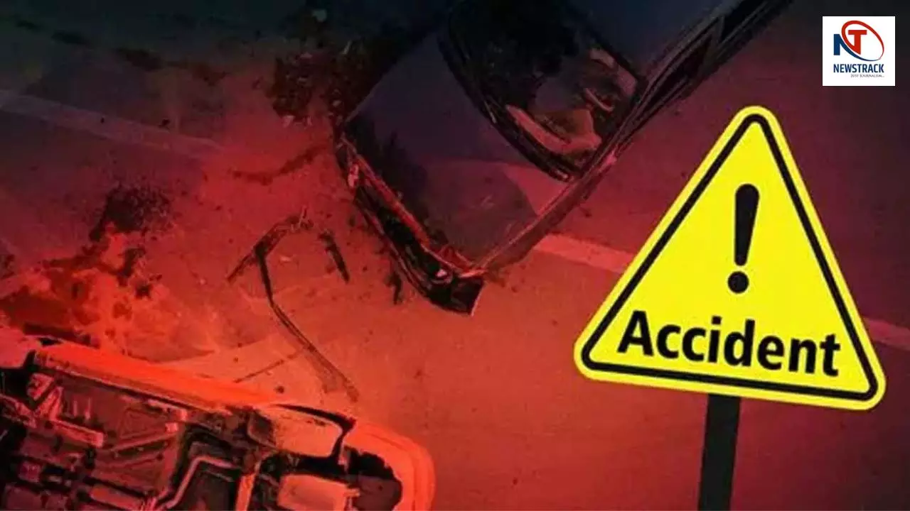 Delhi PCR van accident