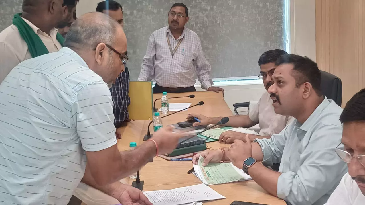 एलडीए की जनता आदालत का आयोजन, 17 साल से नहीं मिला प्लॉट पर कब्जा, अधिकारियों से लगाई गुहार