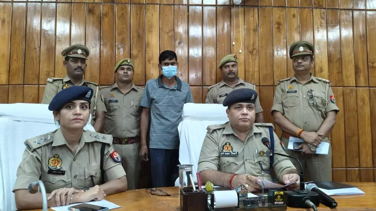Bahraich News: बहराइच में ट्रैक्टर ठगी गिरोह का भंडाफोड़, मास्टरमाइंड गिरफ्तार, 10 ट्रैक्टर बरामद