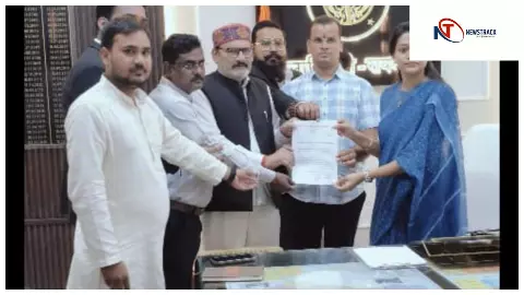 Raebareli News: गौ हत्या व तस्करी पर विश्व हिंदू परिषद ने जताया रोष, जिलाधिकारी को सौंपा ज्ञापन