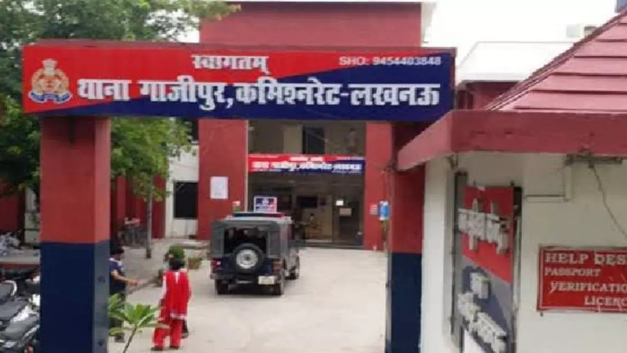 मस्जिद में हुई दोस्ती... छात्र को कमरे पर ले गया युवक, अश्लील हरकत करके दी जान से मारने की धमकी