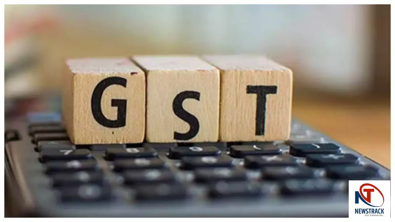 GST स्लैब बदलाव से पहले FMCG कंपनियों ने शुरू किया स्टॉक दौड़ GST स्लैब बदलाव से पहले FMCG कंपनियों ने शुरू किया स्टॉक दौड़