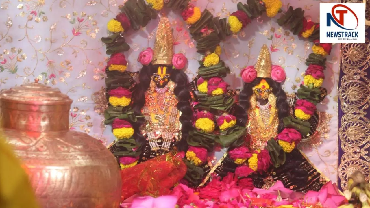 शारदीय नवरात्रि का शुभारंभ: लखनऊ में सजे माता के दरबार, मंदिरों में उमड़ा श्रद्धालुओं का सैलाब शारदीय नवरात्रि का शुभारंभ: लखनऊ में सजे माता के दरबार, मंदिरों में उमड़ा श्रद्धालुओं का सैलाब