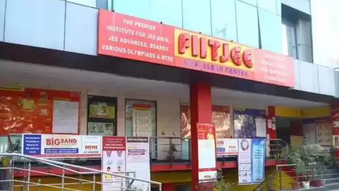 Coaching Farjiwara, FIITJEE to get Rs 1.72 lakh back, parents get justice Coaching Farjiwara, FIITJEE to get Rs 1.72 lakh back, parents get justice