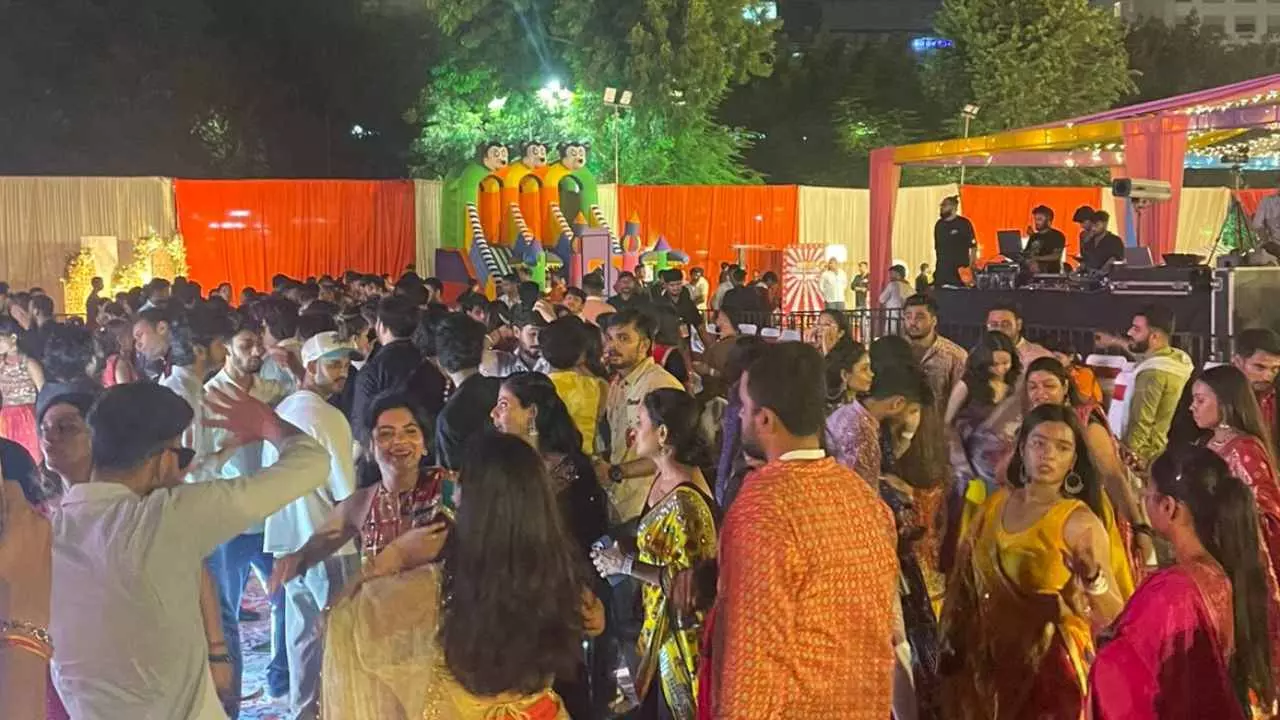 Lucknow Dholida Dandiya-Garba Festival