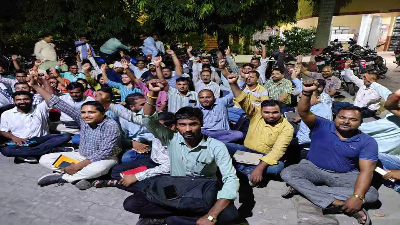 Fatehpur village development protest