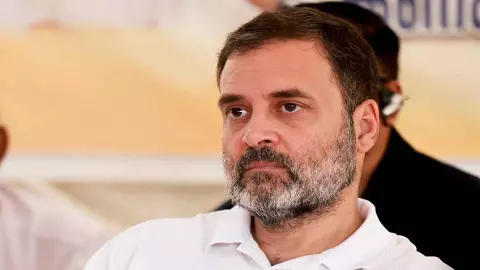 Public angry on Rahul Gandhi Public angry on Rahul Gandhi